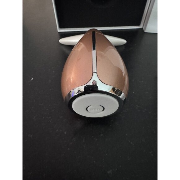 Infini Sonic Therapy Neck Wrinkle Double Chin Infrared Light & Radio Frequency - Picture 3 of 10